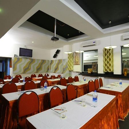 Hotel Oriental Inn Chennai Eksteriør billede