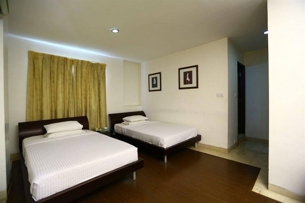 Hotel Oriental Inn Chennai Eksteriør billede