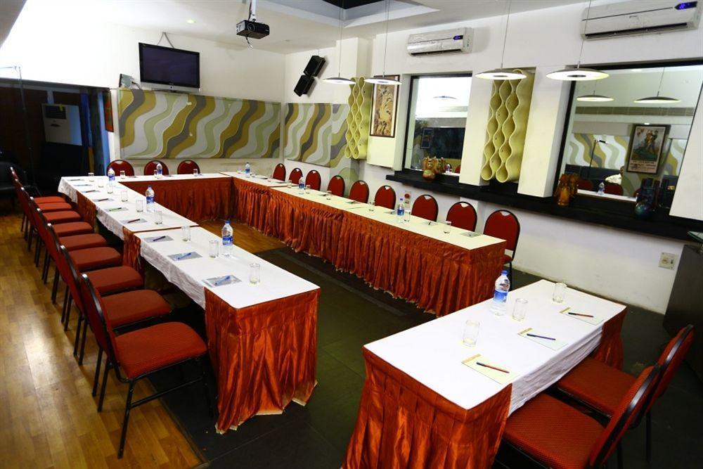 Hotel Oriental Inn Chennai Eksteriør billede