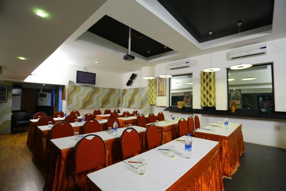Hotel Oriental Inn Chennai Eksteriør billede