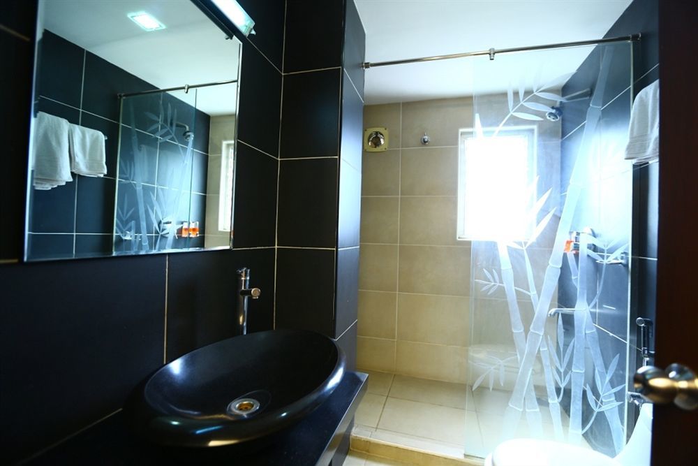 Hotel Oriental Inn Chennai Eksteriør billede