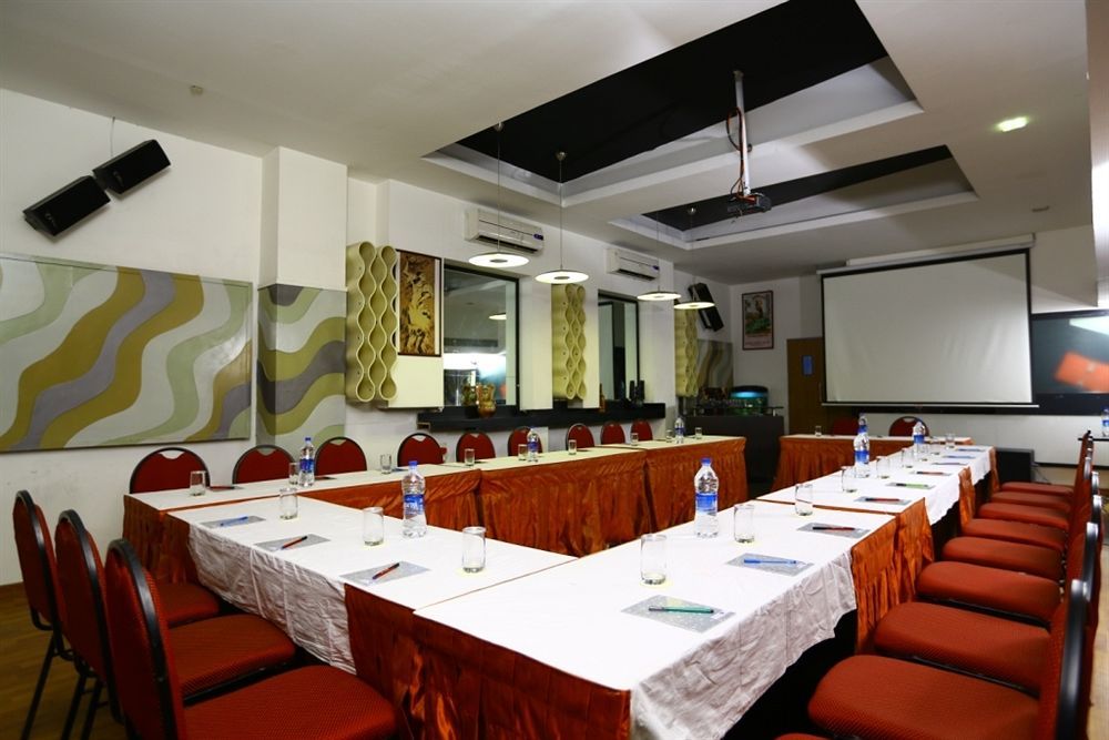 Hotel Oriental Inn Chennai Eksteriør billede